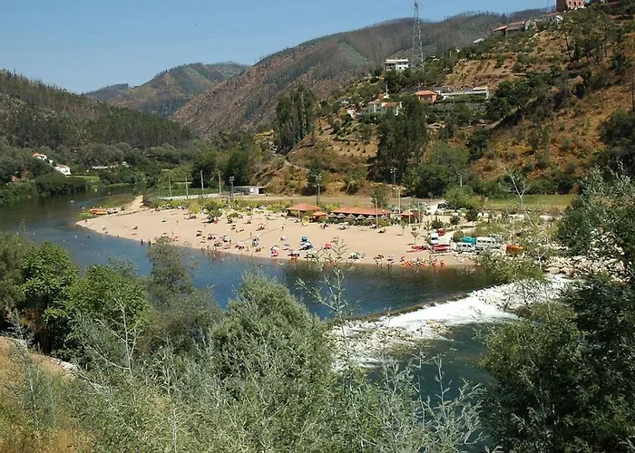 Central, Moderno E Luminoso - Self Check In コインブラ