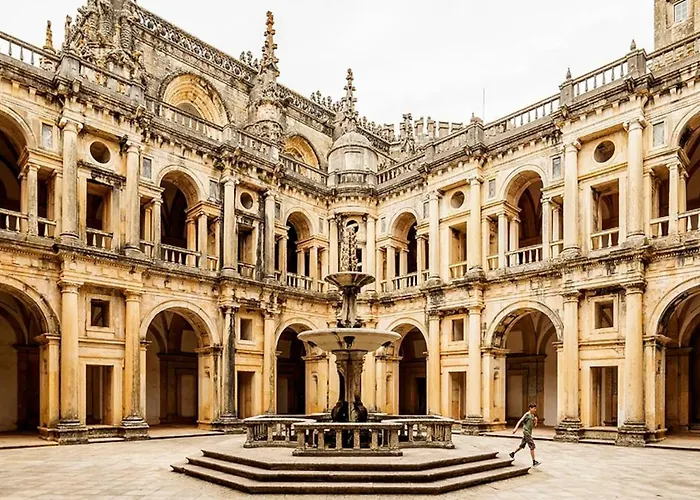 Central, Moderno E Luminoso - Self Check In * コインブラ